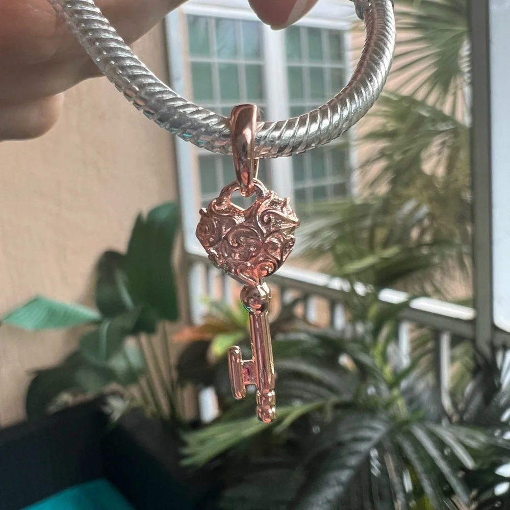 Pandora elegant rose